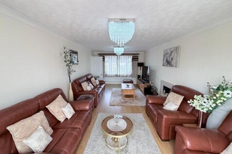 Gleneagles Close, Derby, Derby City photo 3