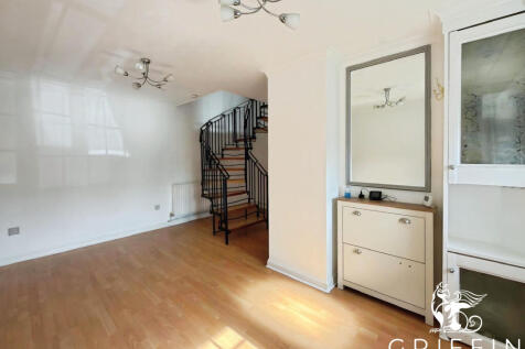 Prior Chase, Badgers Dene, Grays, RM17 photo 5