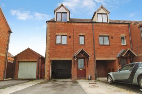 DRIVEWAY &amp; FRONTAGE