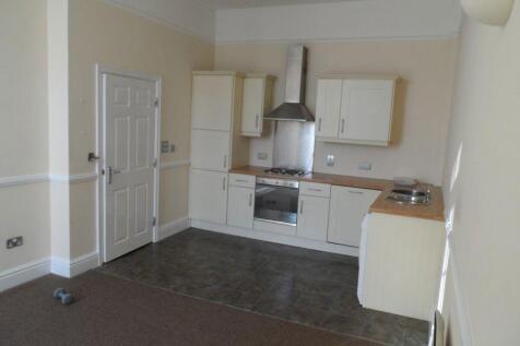 This is a rare opportunity to live in a modern and well equipped 1 bedroomed unfurnished first floor apartment living the life of luxury in what can only be described as elegant surroundings. The lavi