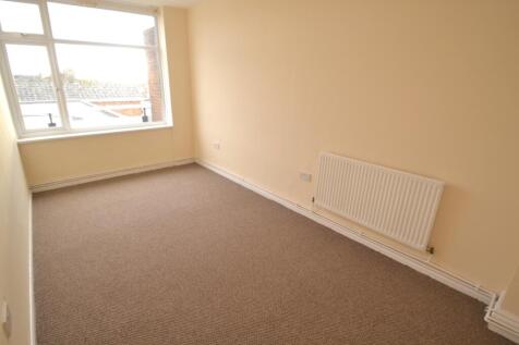 Link Road, Spring Park, Northampton, NN2 photo 4