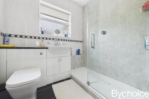 CAM05454G0-PR0045-STILL001