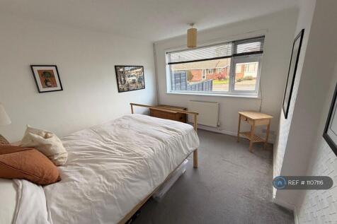 Southern Avenue, Ferndown, BH22 photo 5