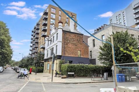 The Victoria Pub, 177 Grove Street, London SE8 3QQ