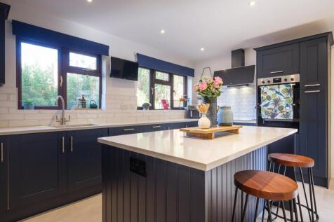 11 Erleigh Drive-26.jpg