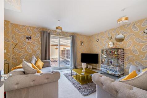 Living Room.jpg