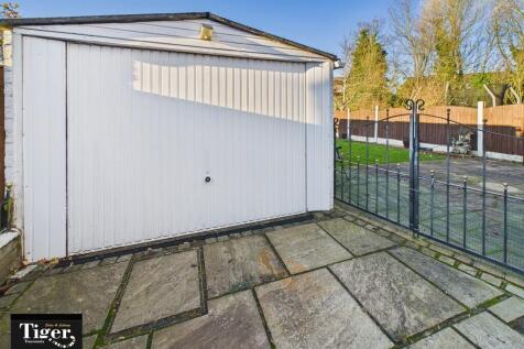 CAM02176G0-PR0762...