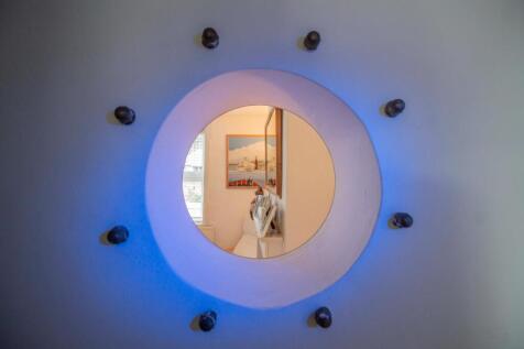 97 Northgate Street [Porthole] 02.jpg