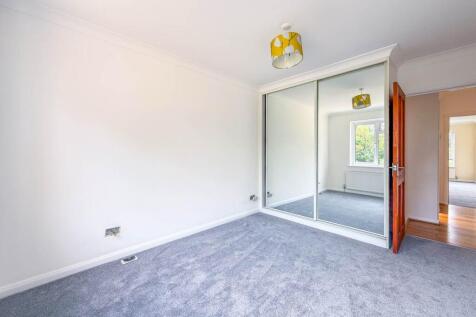 BEDROOM 2 (2)