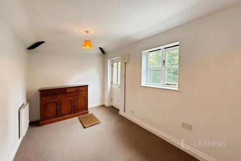 Outbuilding/Office