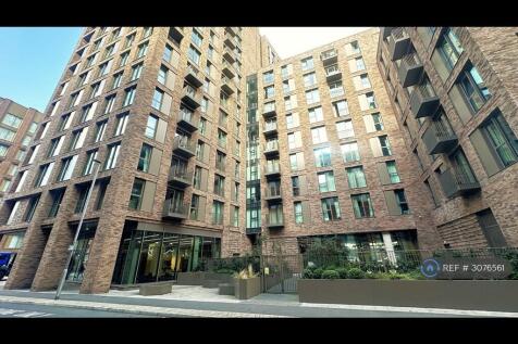 2-bed flat on Bendix St, Manchester, M4, £1,550/mo