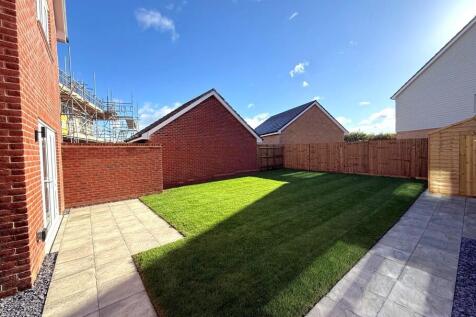 Compana Drive, Eastbrook Village photo 3