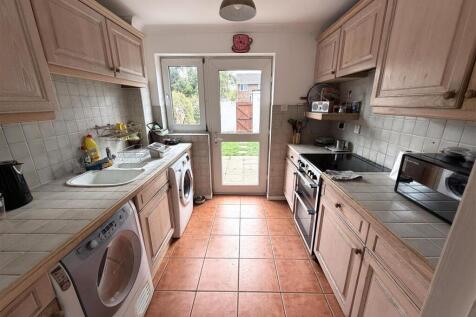 Chatsworth Road, Eastleigh photo 2