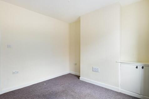 36 Selwyn Street, Rotherham, S65 1QN. photo 3
