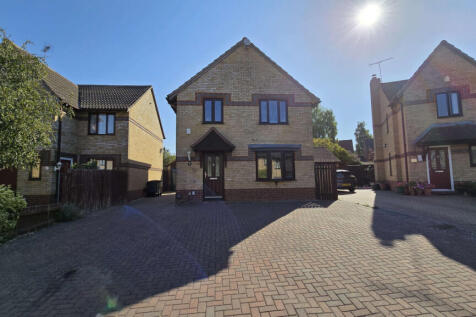 4 bed detached house to rent Dovedale, Luton LU2