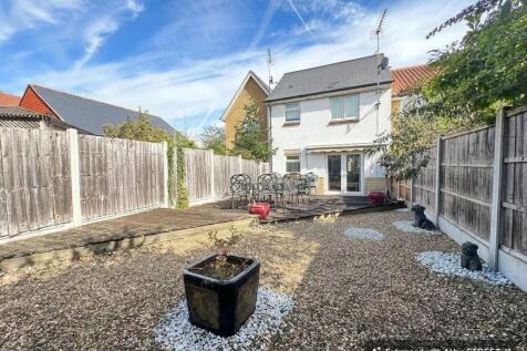 Garden to House
