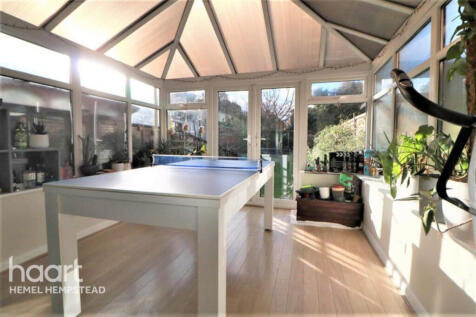 Hawthorn Close, Abbots langley photo 4