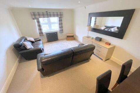 578 Yarm Road, Eaglescliffe photo 4
