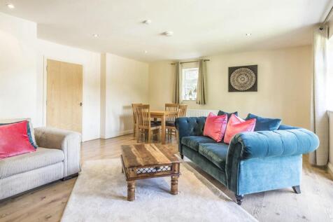 Sentry Court, Grove Road, Hitchin photo 5