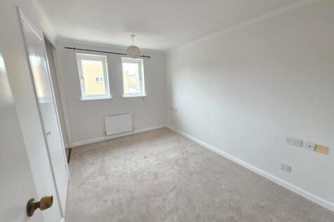 Eames Close, AYLESBURY photo 5