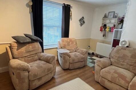 lounge 1
