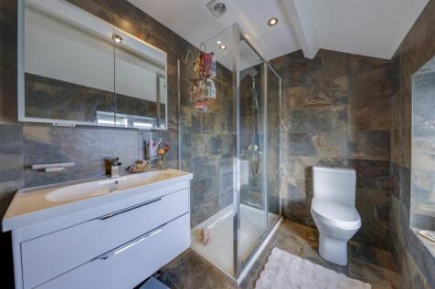 En Suite Shower
