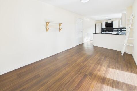 CAM03974G0-PR0221...