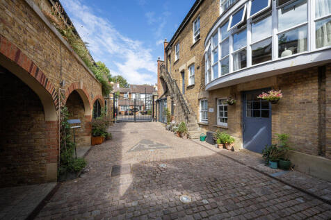 Kingsley Court, Church Street, Hampton