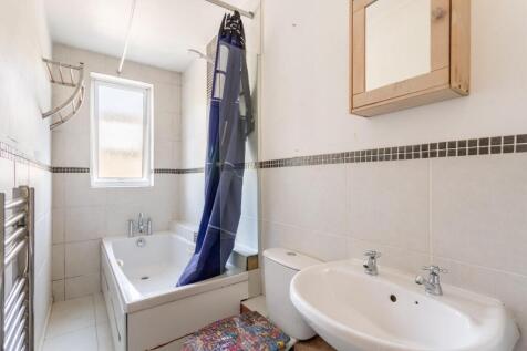 bathroom (1).jpg