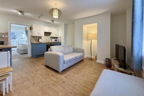 Living Room.JPG