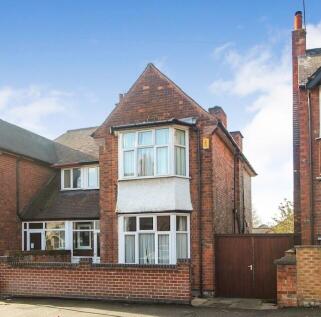 5-bed semi-detached on Harrington Drive, Lenton, Nottingham, NG7 1JN, £3,488/mo