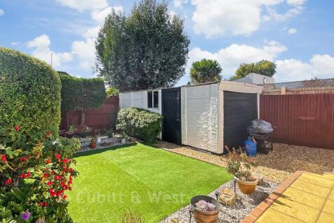 Garden 4*
