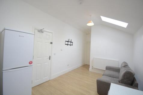 living area 2