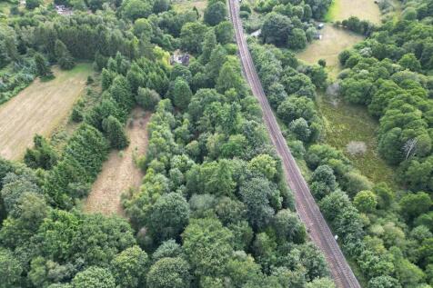Liphook, GU30 - property photo