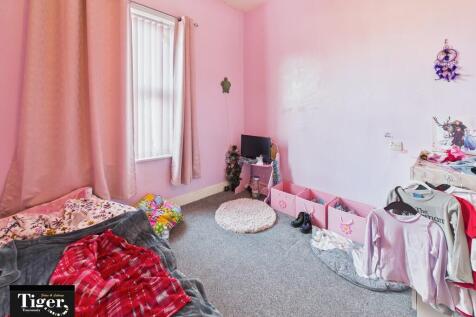 CAM02176G0-PR0778...