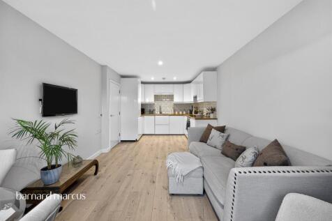 Living Room/ Dining/ Kitchen