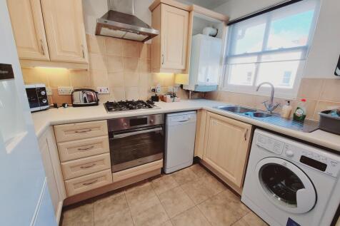 18 Packington Place, Leamington Spa photo 4