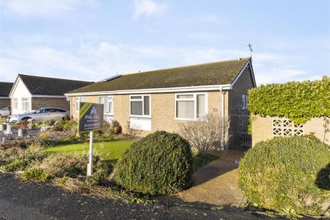 Eastbourne, BN23 - property photo