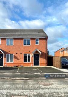 3-bed semi-detached on Broad Street, Crewe, CW1, £1,100/mo