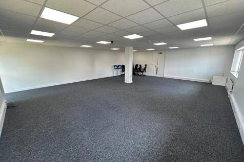 Office to rent Image 3