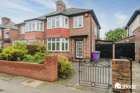 Lance Lane, Wavertree, Liverpool, L15. 3 bedroom semi-detached house for sale