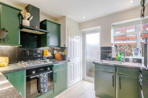 Kitchen 4