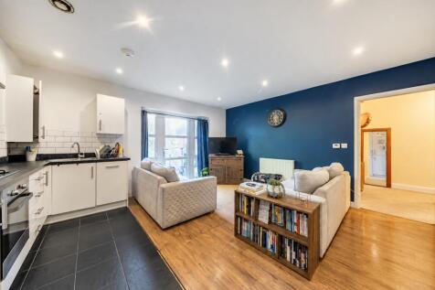 Living Room/Kitchen