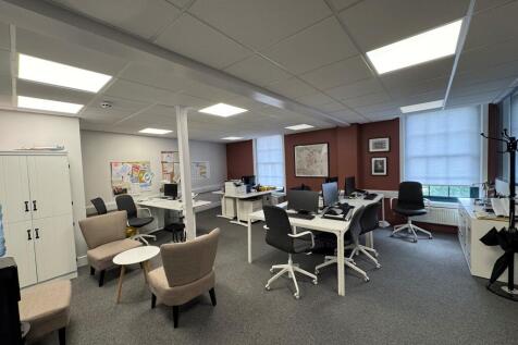 Serviced Office to rent Image 3