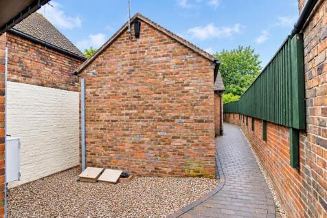 1 Stone Masons Yard-8.jpg