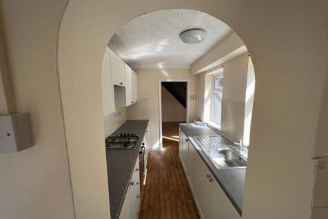 Belsize Avenue, Woodston, Peterborough, PE2 9HZ photo 4