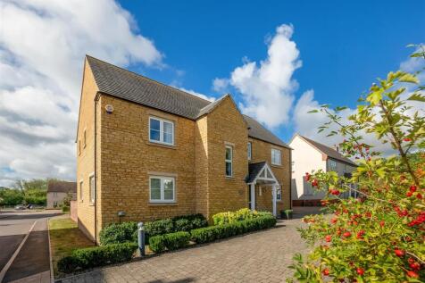12 Averis Way 2618-1.jpg