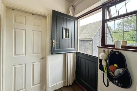 aa6d2ba2--4555-855A-2E5D8234E28C-29810-000027BF786