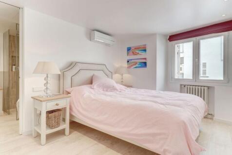 Bedroom 2 with en su