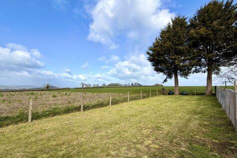 Rear Garden &amp; View